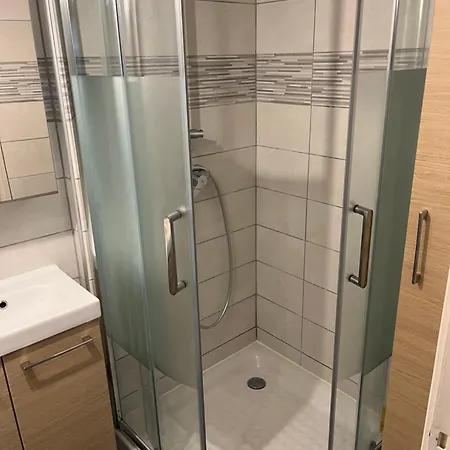 F2 Independant Dans Maison Proche Rer C/tram T9 Apartmán Villeneuve-le-Roi